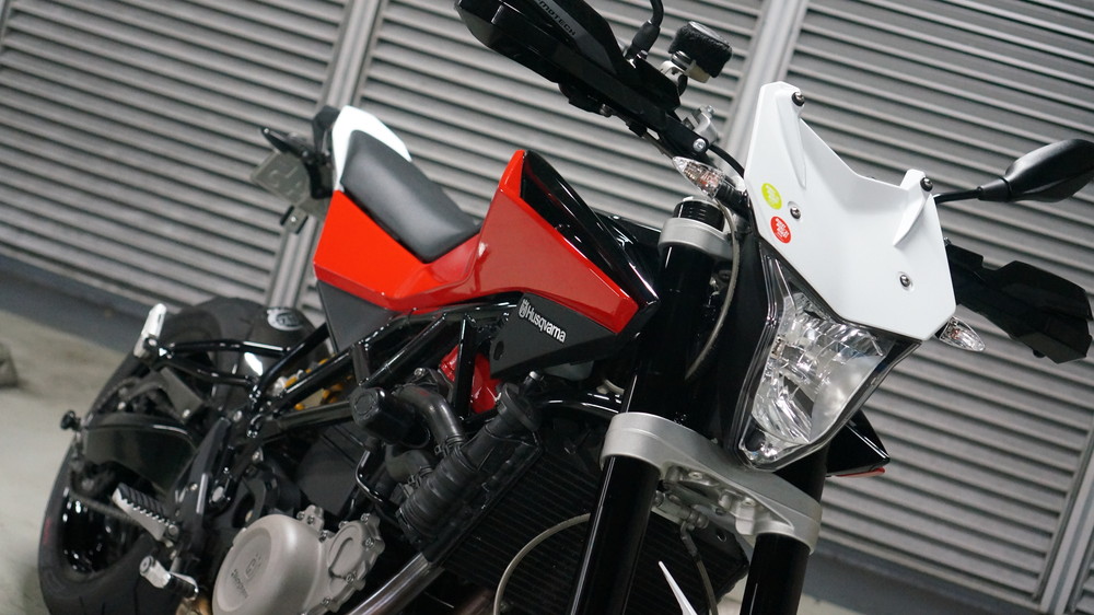 ハスクバーナ ヌーダ900r バイク洗車 Moto Gallery