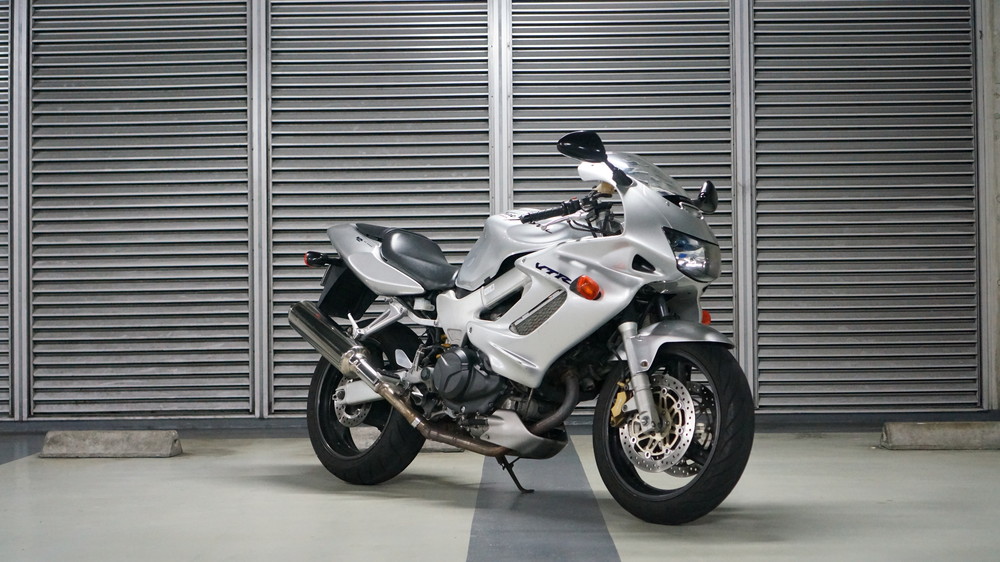 ホンダ VTR1000F バイク洗車 | Moto-Gallery