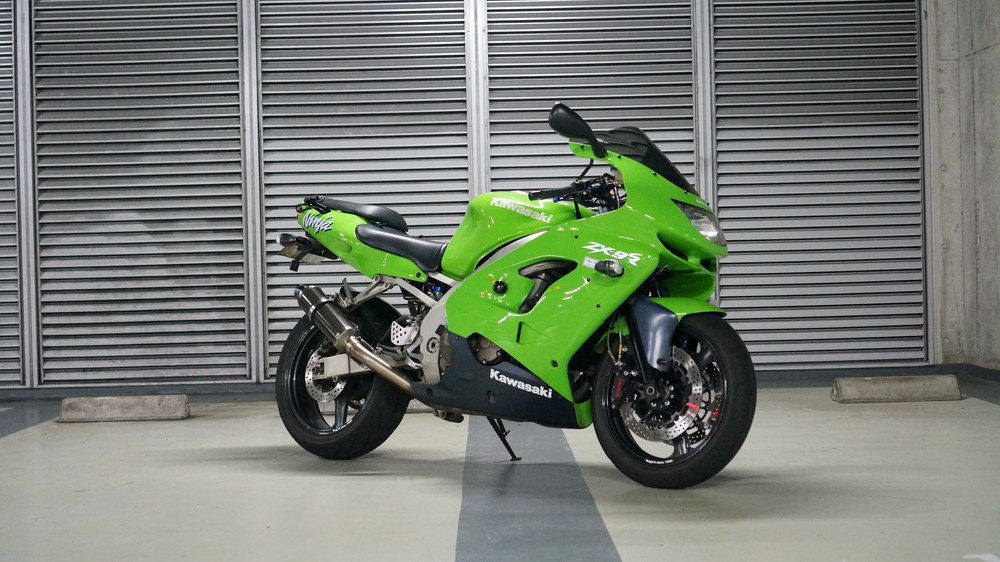 カワサキ ZX-9R 1998年式 バイク洗車 | Moto-Gallery