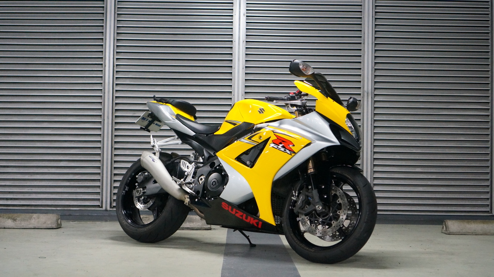 スズキ GSX-R1000 2007年式 バイク洗車 | Moto-Gallery