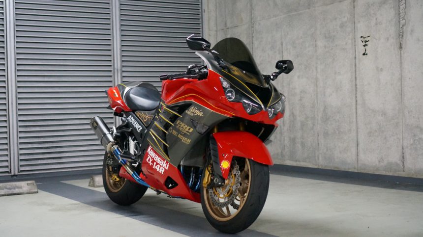 カワサキ ZX-14R Ninja 30th Anversary LIMITED EDITION バイク洗車 