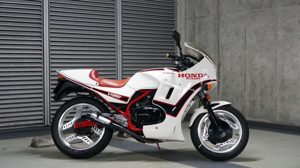 ホンダ VT250Fインテグラ バイク洗車 | Moto-Gallery