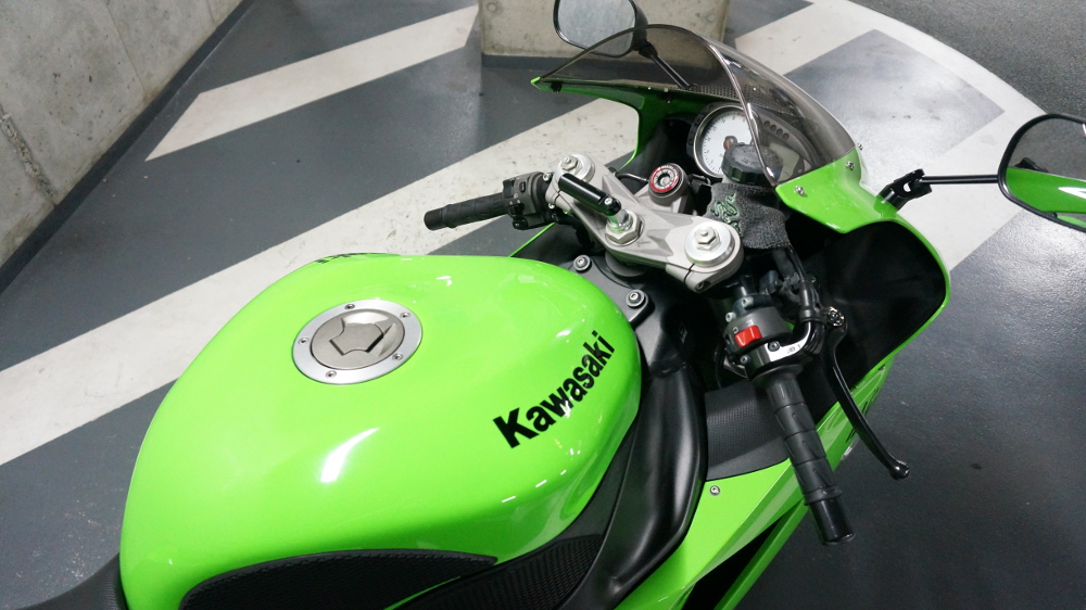 カワサキ ZX-6R 2007年式 バイク洗車 | Moto-Gallery