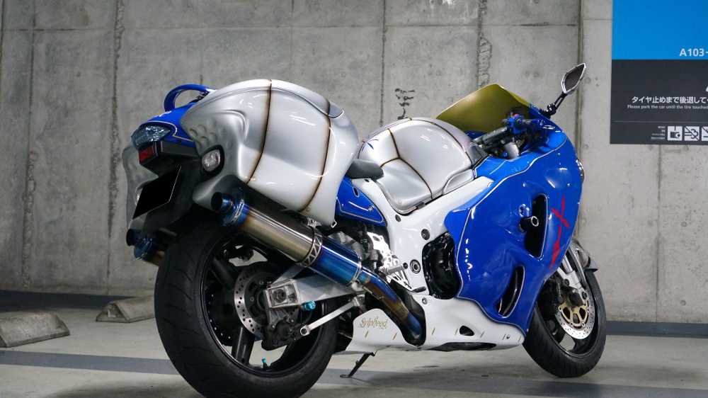 スズキ GSX1300R 隼 1999年式 バイク洗車 | Moto-Gallery