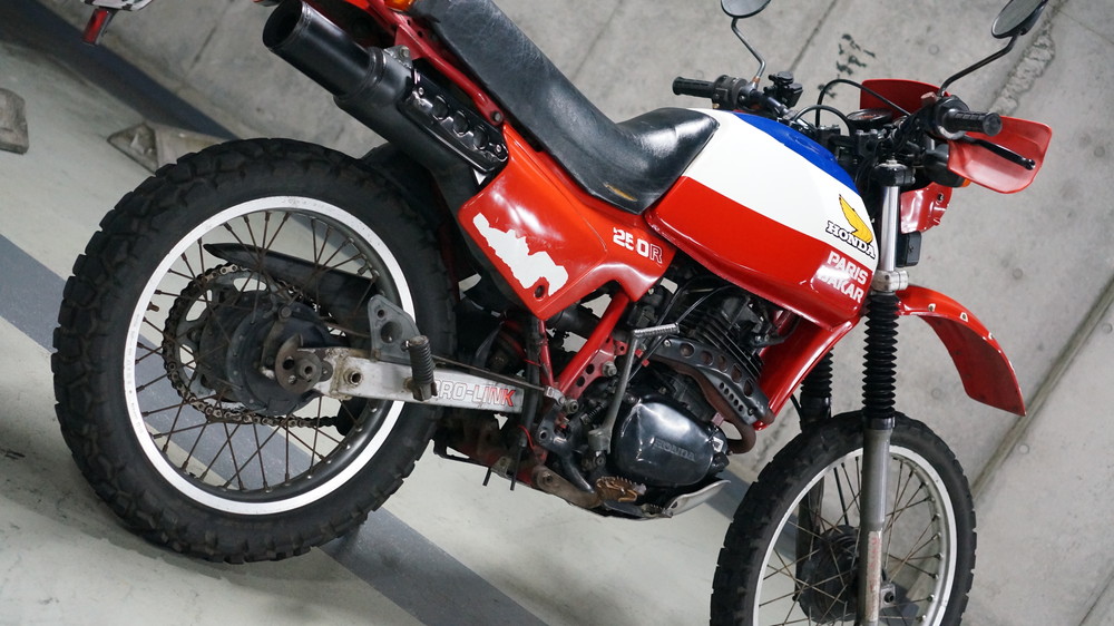 ホンダ XL250R パリ・ダカール バイク洗車 | Moto-Gallery