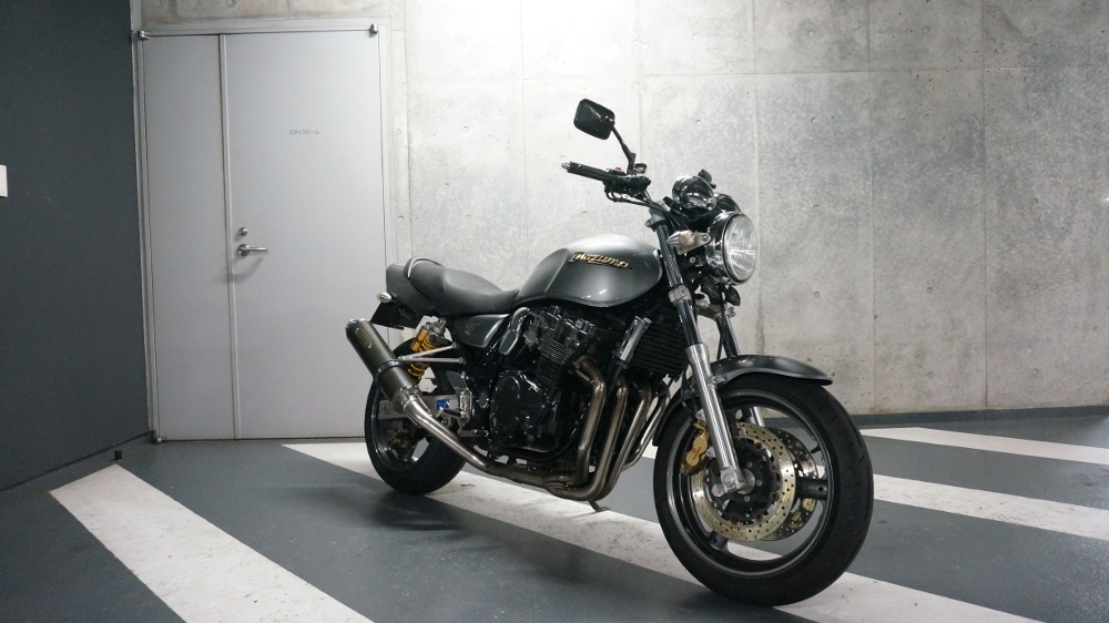 イナズマ400 バイクタンク 黒 イナズマ400 | Moto-Gallery