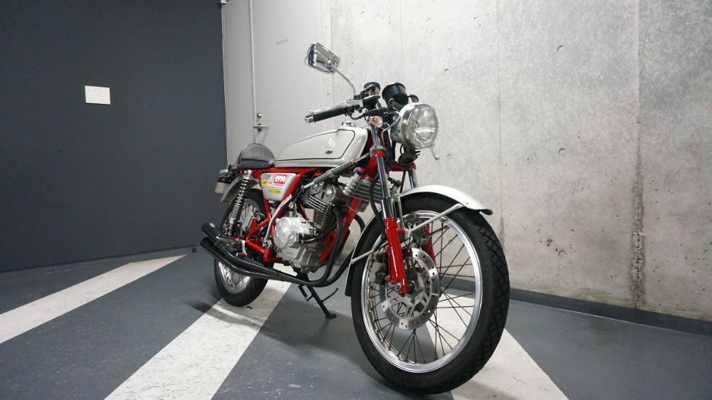 貴重、美品Honda ドリーム50タンク ドリーム50 タンクブラスト&塗装します。※中古タンクの販売では