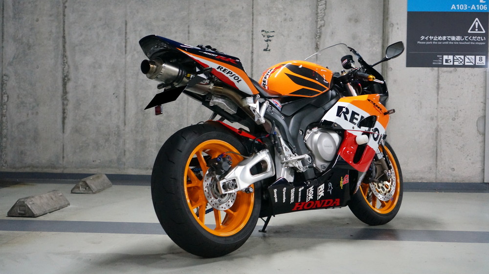 CBR1000RR 2005年式 | Moto-Gallery