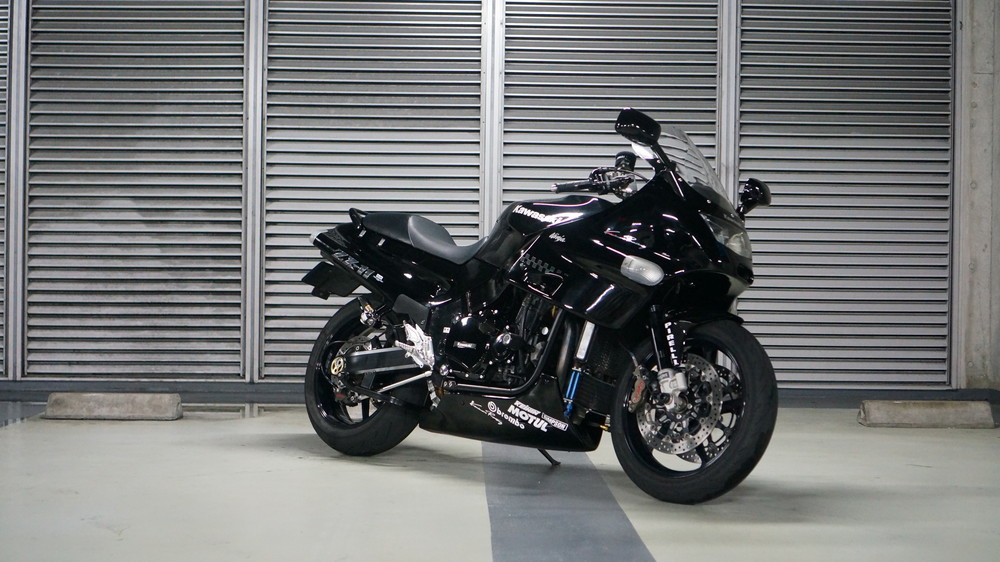 ZX-11 | Moto-Gallery