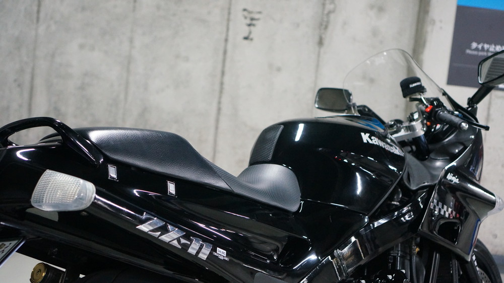 ZX-11 | Moto-Gallery