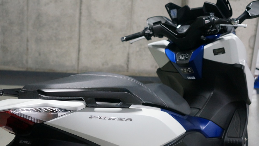 フォルツァ125 | Moto-Gallery