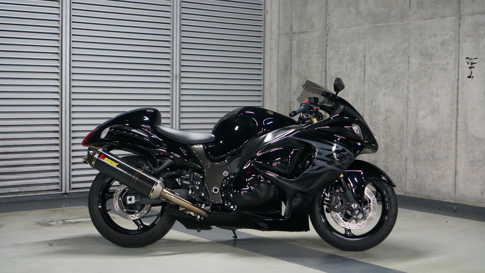 スズキ GSX1300R 隼 2011年式 バイク洗車 | Moto-Gallery